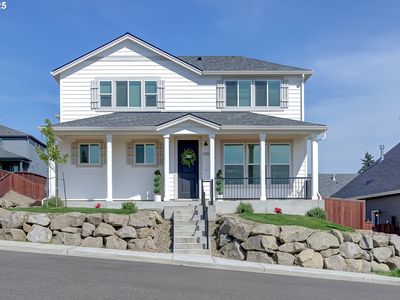 721 E Vine Maple Ave