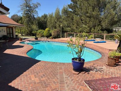 1043 Maybrook Dr
