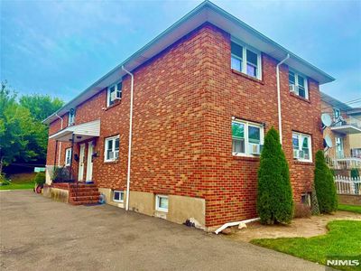 23 Strong Street