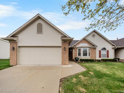 367 N Oak Dr