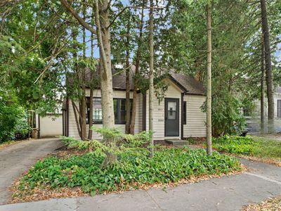 4017 Meyer Ave