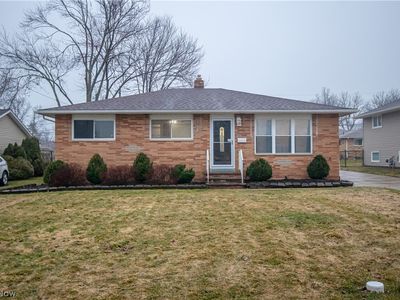 Property at 24570 Staghorn Dr, Bedford Hts, OH