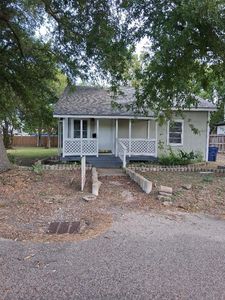 2526 3rd 1/2 Ave N