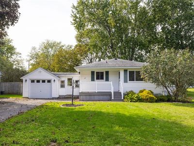 11 Francine Dr