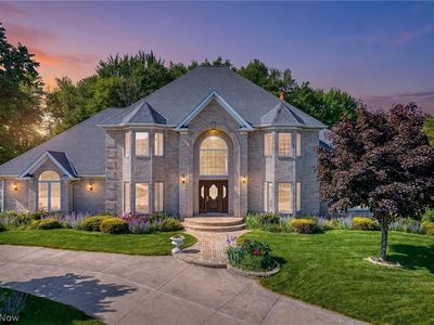 298 Village Dr