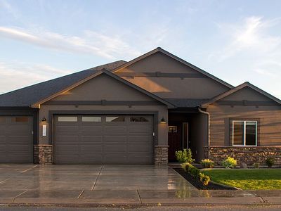 204 Bratton St