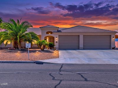 3930 Breakwater Dr