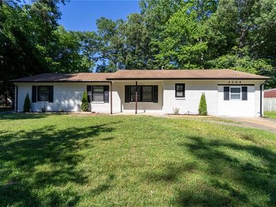 3204 Club House Rd