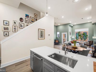 1115 N American St #E7