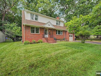 27 Oswego Ave