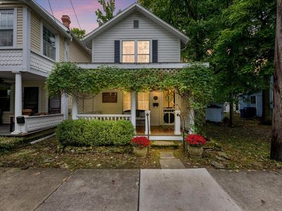 120 W 3rd St