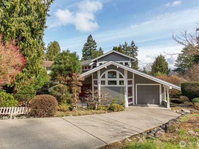 10734 Victory Lane NE