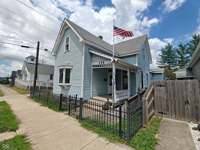 236 E Pennsylvania St