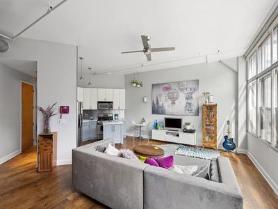176 Johnson St APT 2D