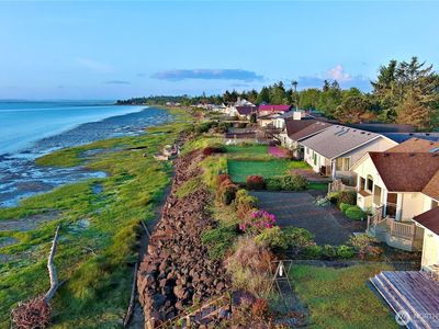 374 Harbor View Loop SE