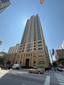 1400 S Michigan Ave APT 2308
