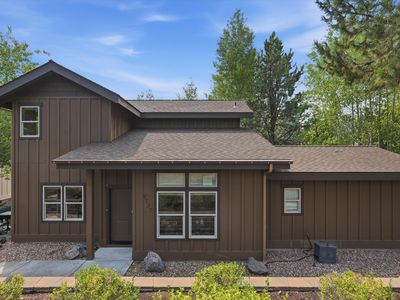 2737 NW Skyliners Rd