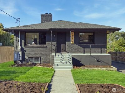5611 N 48th Street