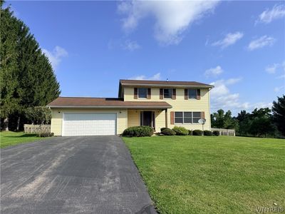 Property at 7171 Meadowview Dr, Lima, NY