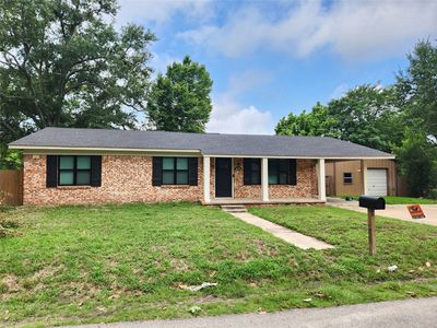 211 Betts Dr