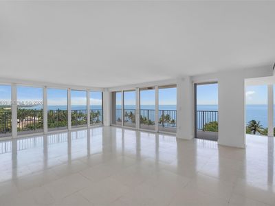881 Ocean Dr APT 7H
