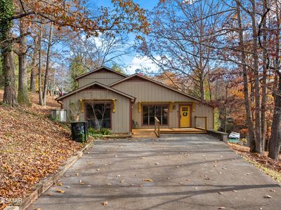 1634 Spruce Dr