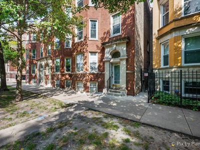2439 N Kedzie Blvd #1