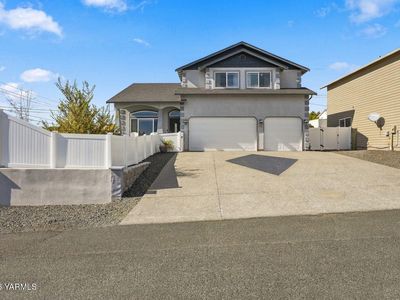 902 Blitz Ln