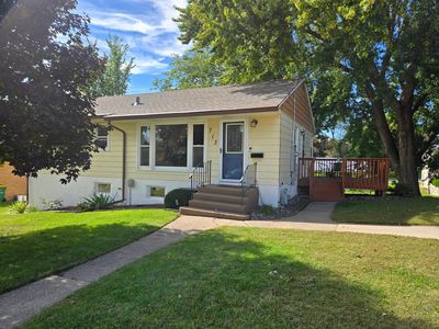 713 Cedar Ave