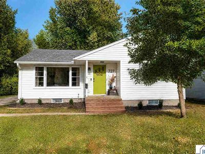 Property at 727 Austin Dr, Saint Peter, MN