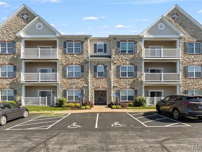 1 Monarch Trace Ct APT 303