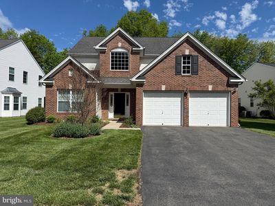 54 Lexington Dr