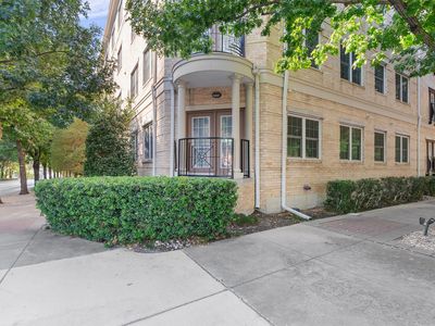 3400 Welborn St APT 107