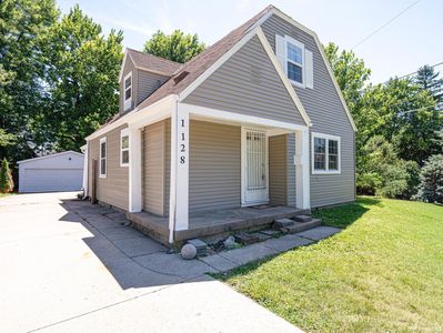 Property at 1128 Somerset Ln, Fort Wayne, IN
