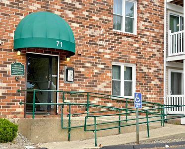 71 Edgeworth St Unit 17