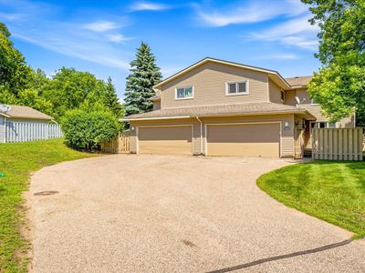 907 Monterey Dr