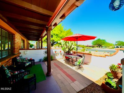 322 S La Canada Dr
