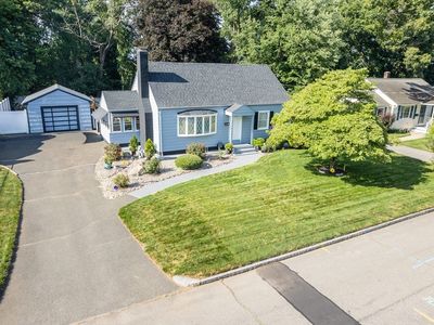 12 Kenway Dr