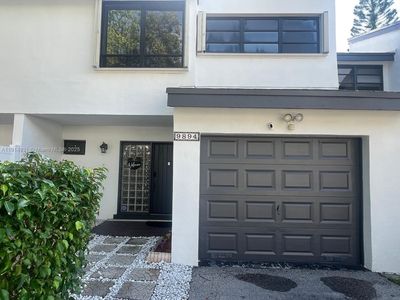 9894 Fairway Cove Ln