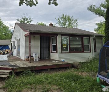 3611 Algonquin Blvd