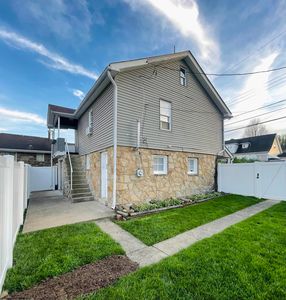 603 1/2 Pike St