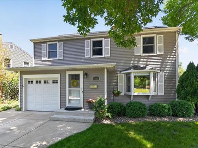 445 Caromar Dr