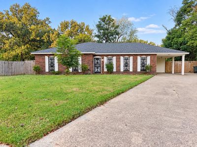 1947 E Gladney Dr