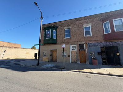 10901 S Michigan Ave