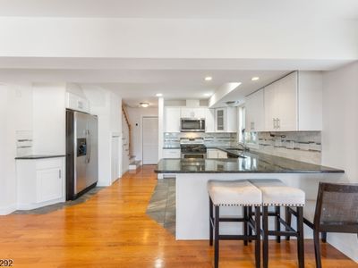 307 E Elizabeth Ave #5