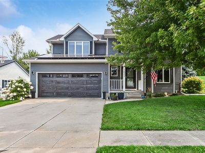 Property at 1022 E 18th St S, Newton, IA