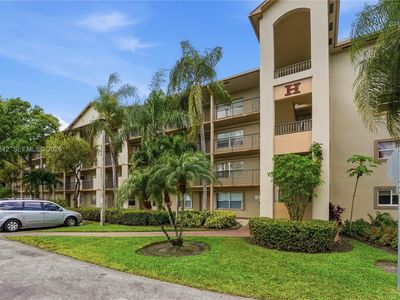 700 SW 137th Ave APT 215H