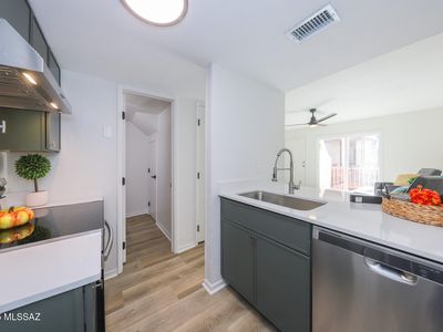 1600 N Wilmot Rd Unit 322