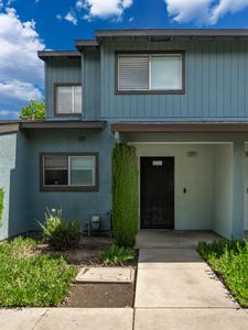 581 Lincoln Ave APT B