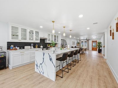 508 W White Ave